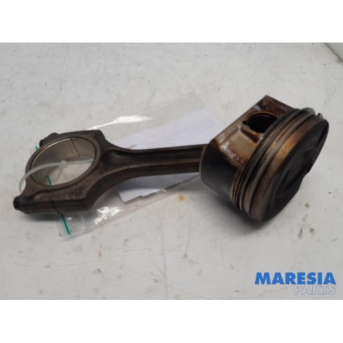 Peugeot - 5008 - Connecting rod