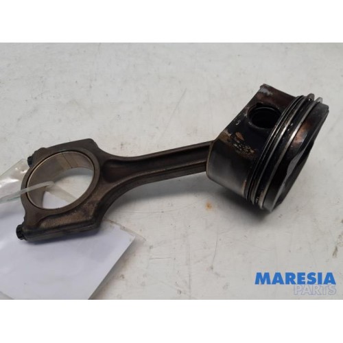 Peugeot - 5008 - Connecting rod