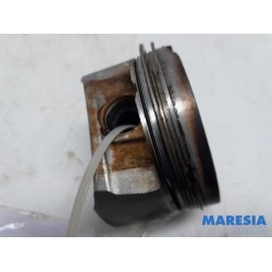 Peugeot - 3008 - Piston