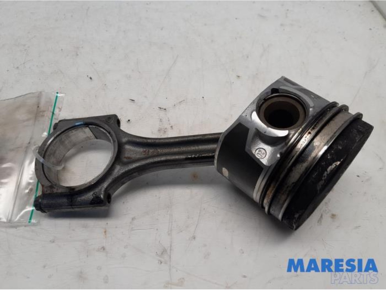 Citroen - Berlingo - Connecting rod