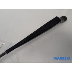 Peugeot - 208 - Front wiper arm