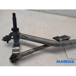 Peugeot - 208 - Wiper mechanism