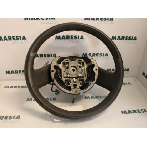 Citroen - C4 - Steering wheel