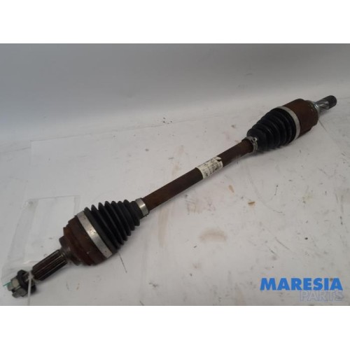 Renault - Clio - Front drive shaft, left