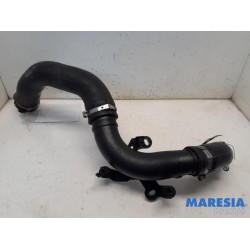Renault - Clio - Intercooler hose