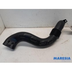 Renault - Clio - Air intake hose