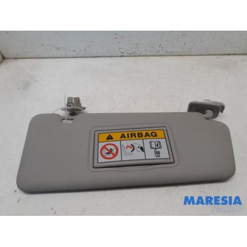 Renault - Clio - Sun visor