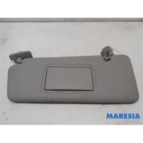 Renault - Clio - Sun visor