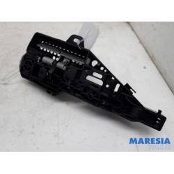 Renault - Clio - Front door handle 4-door, right