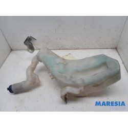 Lancia - Delta - Front windscreen washer reservoir
