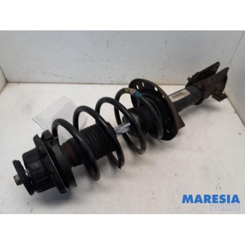 Lancia - Delta - Front shock absorber rod, right