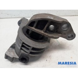 Lancia - Delta - Engine mount