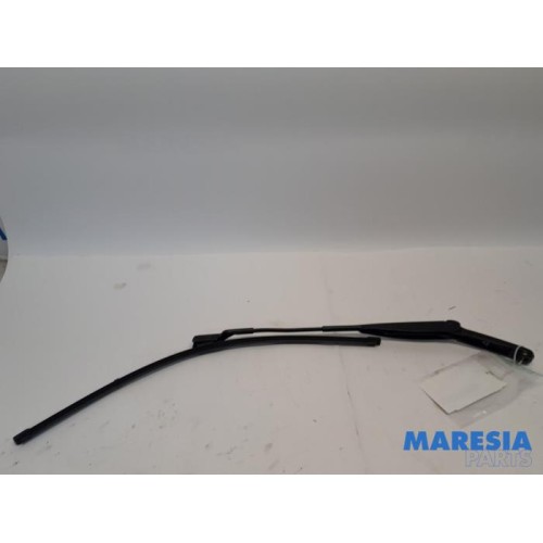 Lancia - Delta - Front wiper arm