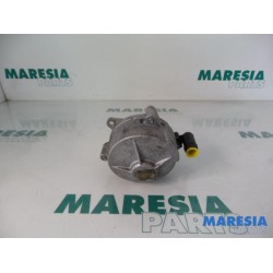 Renault - Megane - Vacuum pump (diesel)