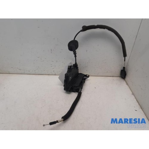 Renault - Clio - Front door lock mechanism 4-door, right