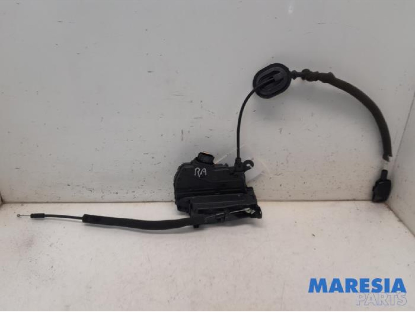 Renault - Clio - Rear door mechanism 4-door, right