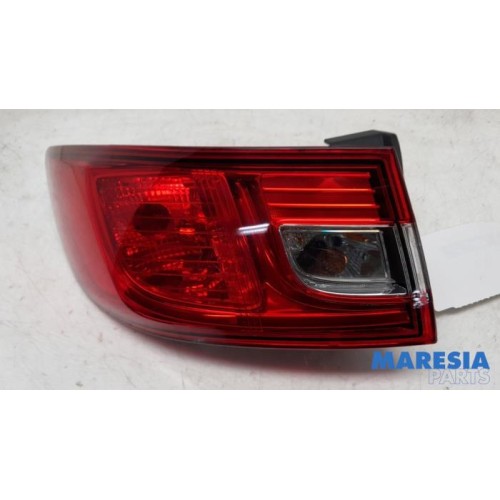 Renault - Clio - Achterlicht links