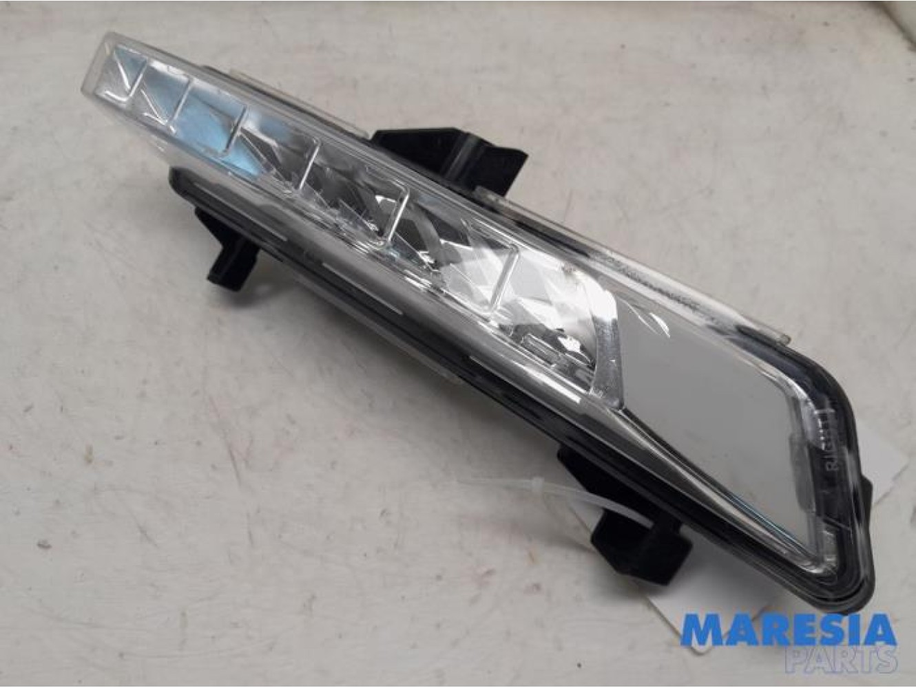 Renault - Clio - Daytime running light, right