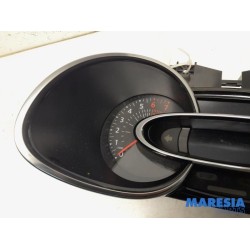 Renault - Clio - Instrument panel