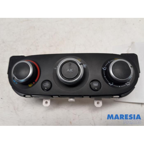 Renault - Clio - Panneau de commandes chauffage