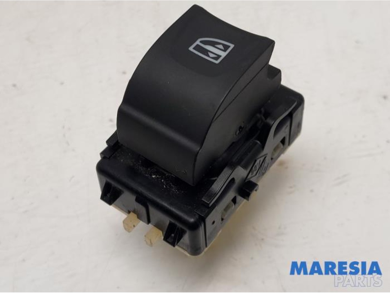 Renault - Clio - Electric window switch