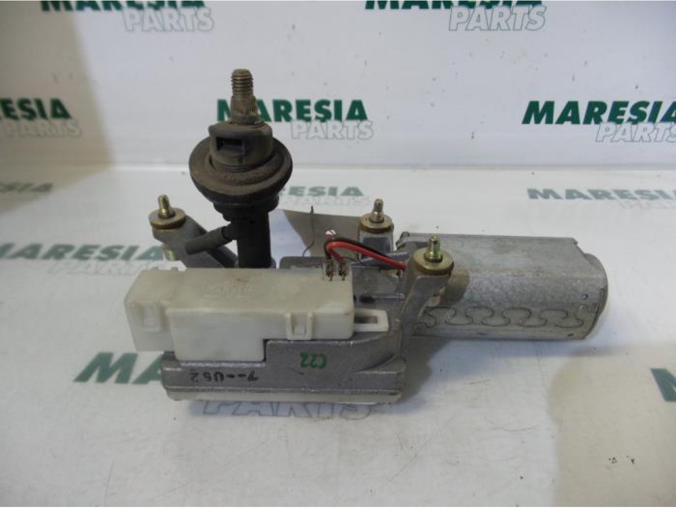 Alfa Romeo - 145/146 - Rear wiper motor