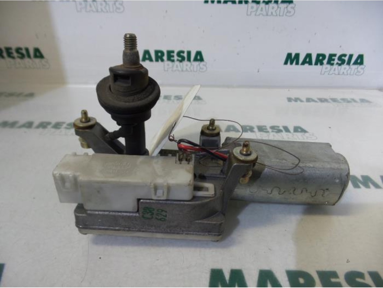 Alfa Romeo - 145/146 - Rear wiper motor
