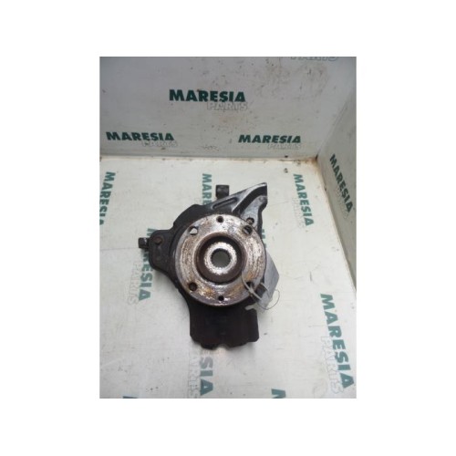 Lancia - Y(Psilon) - Knuckle, front right