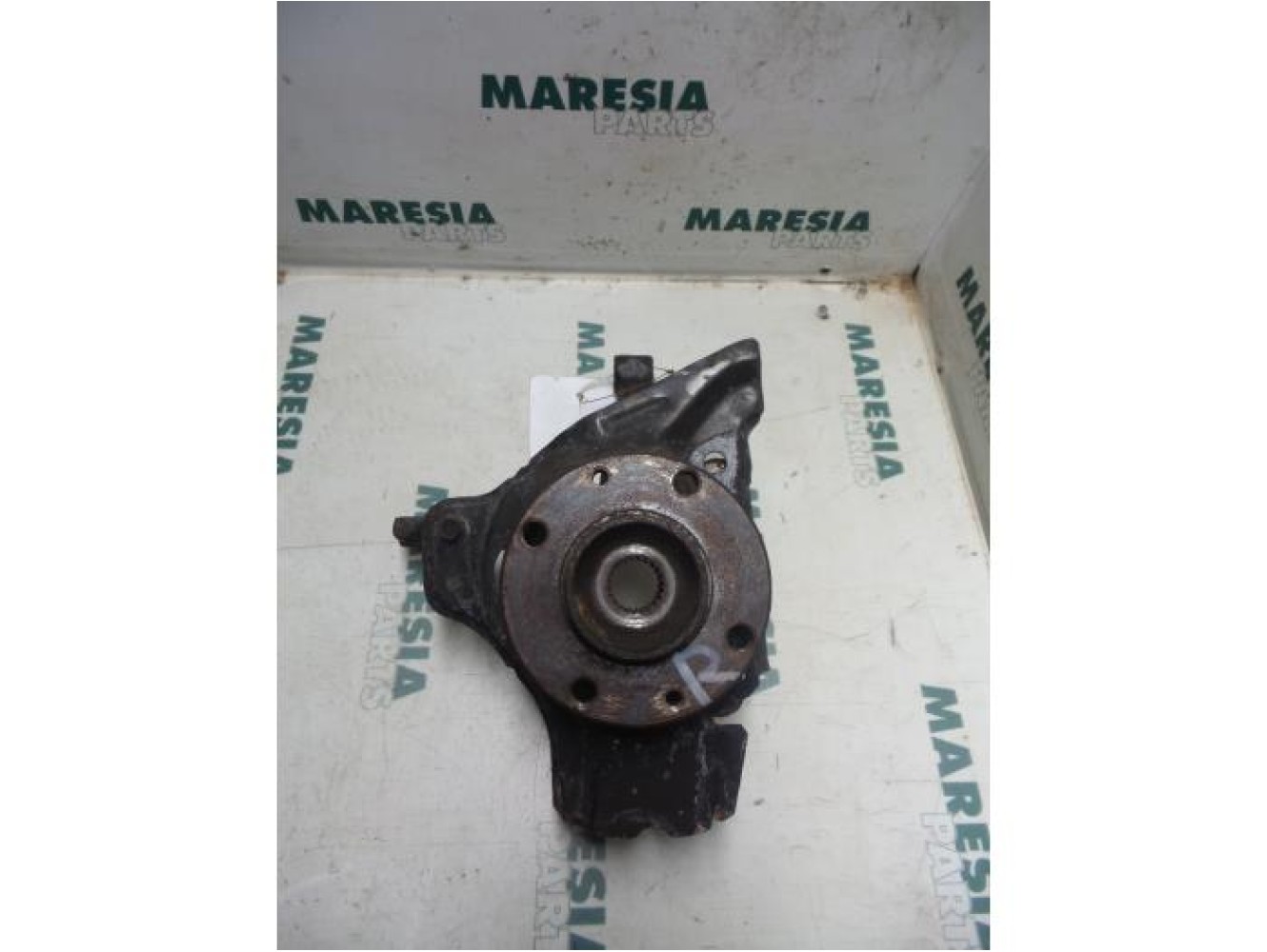 Lancia - Y(Psilon) - Knuckle, front right
