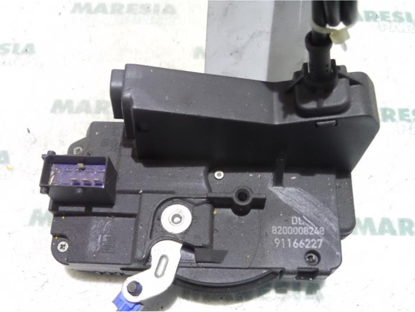 Renault - Trafic - Door lock mechanism 2-door, right