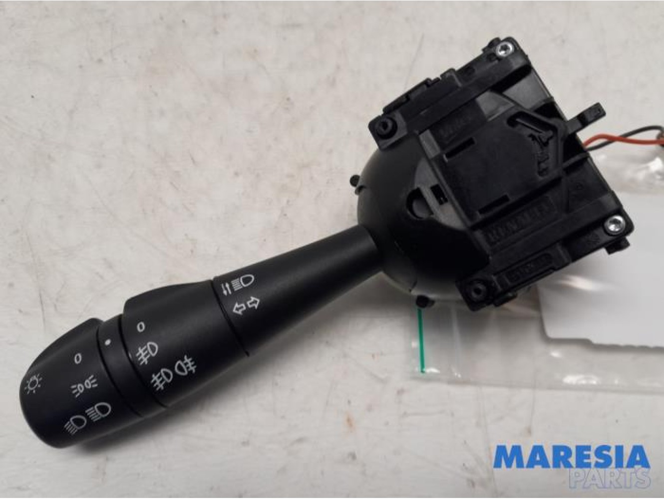 Renault - Clio - Indicator switch