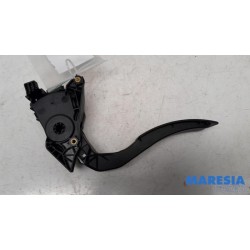 Renault - Clio - Accelerator pedal