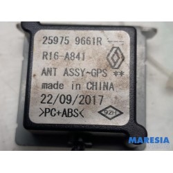 Renault - Clio - GPS Antenne