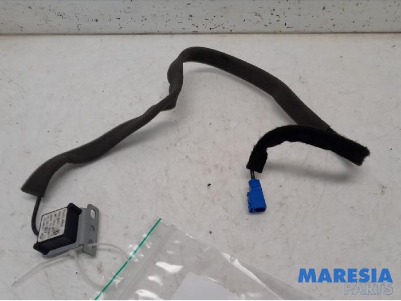 Renault - Clio - GPS Antenne