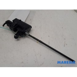 Renault - Clio - Tank flap lock motor