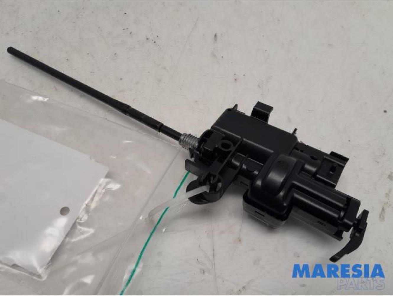 Renault - Clio - Tank flap lock motor