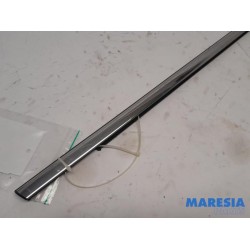 Renault - Clio - Joint de vitre