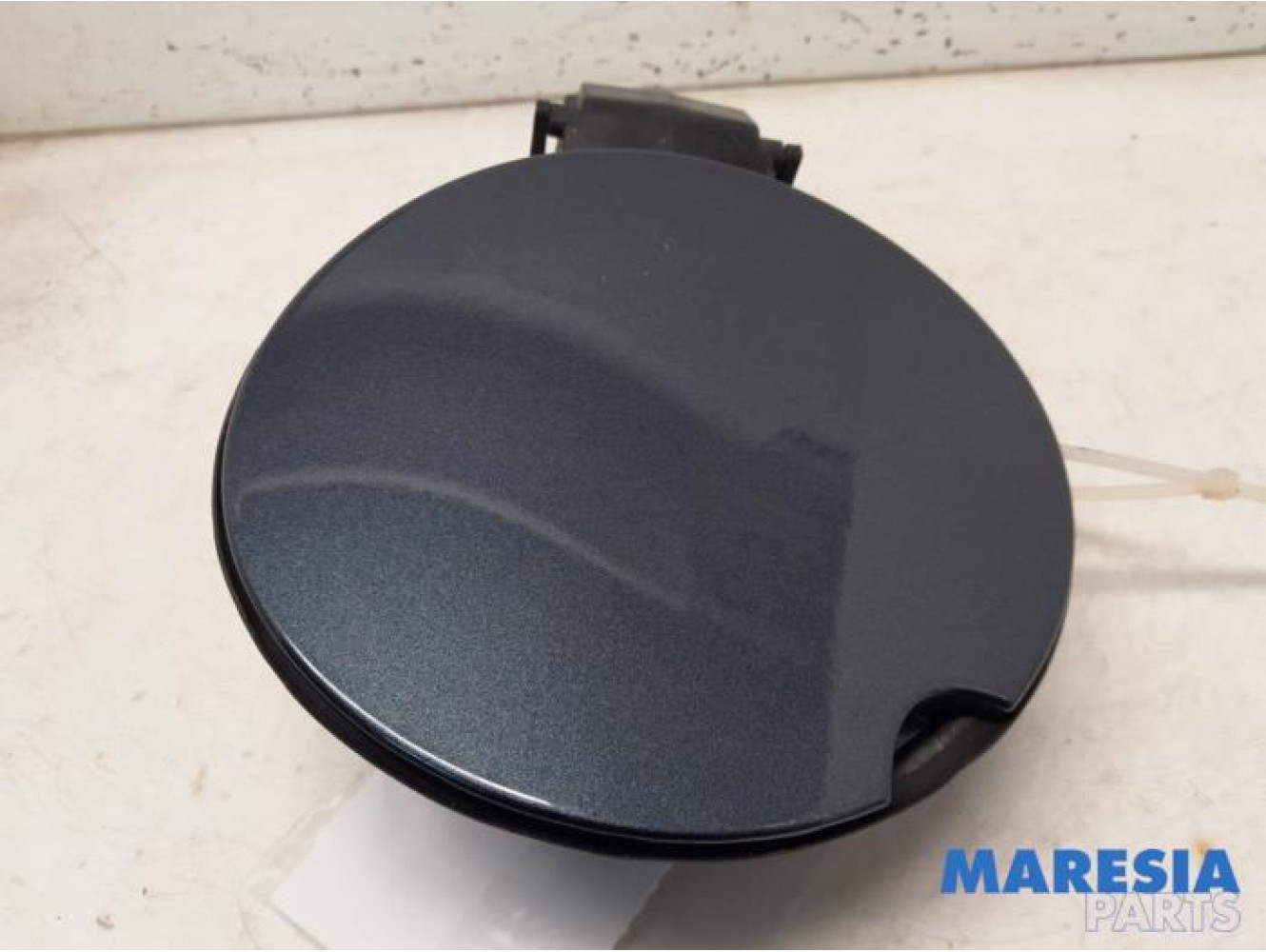 Renault - Clio - Tank cap cover