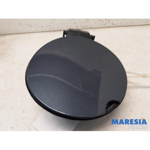Renault - Clio - Tank cap cover