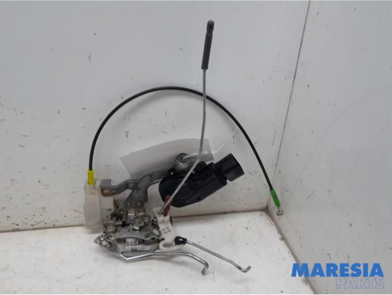 Citroen - C1 - Front door lock mechanism 4-door, right