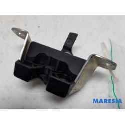 Citroen - C1 - Tailgate lock mechanism