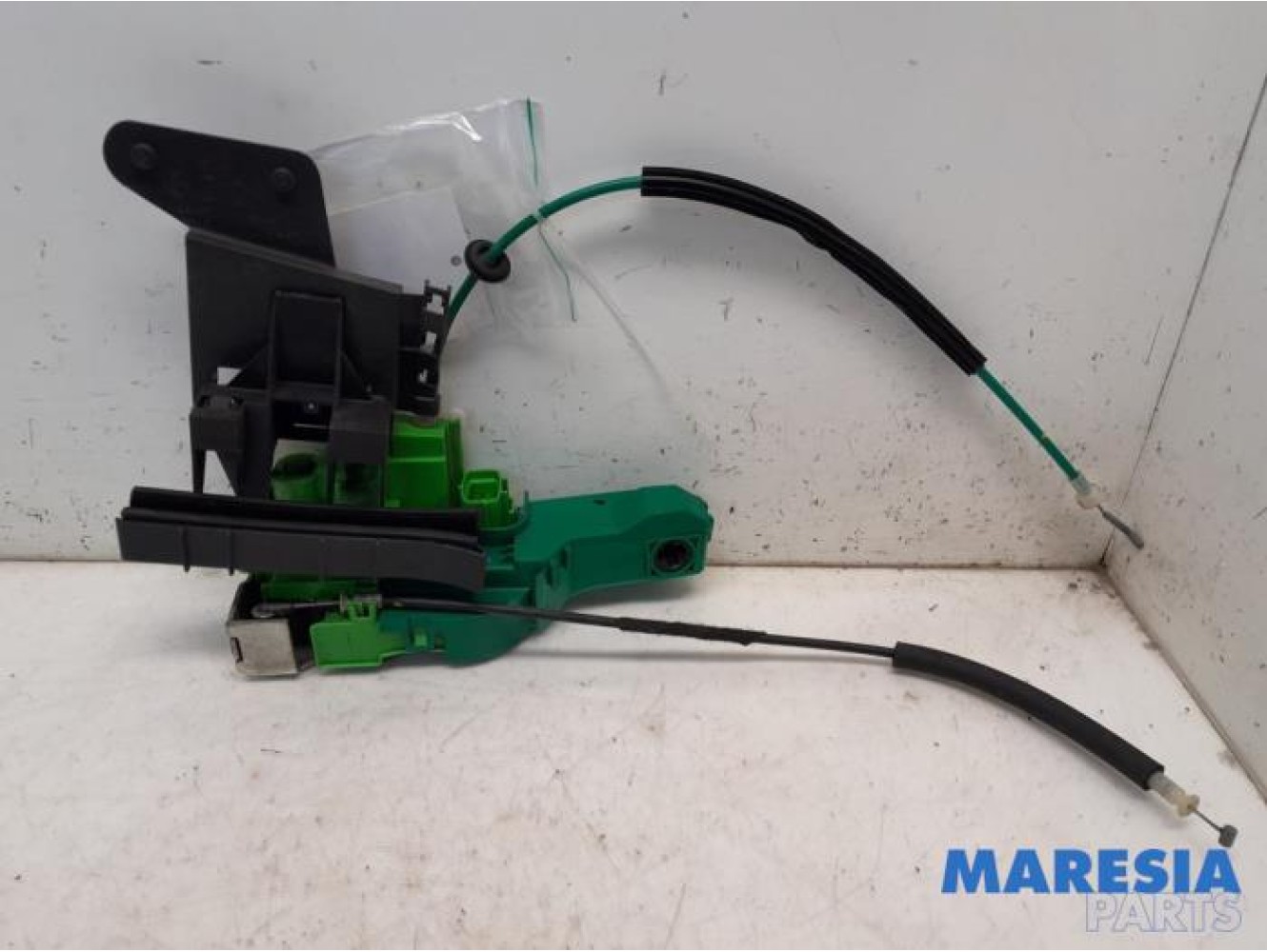 Alfa Romeo - Giulietta - Door lock mechanism 4-door, front left