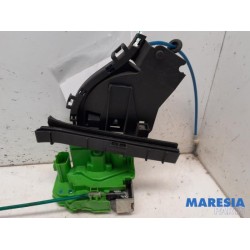 Alfa Romeo - Giulietta - Rear door mechanism 4-door, right