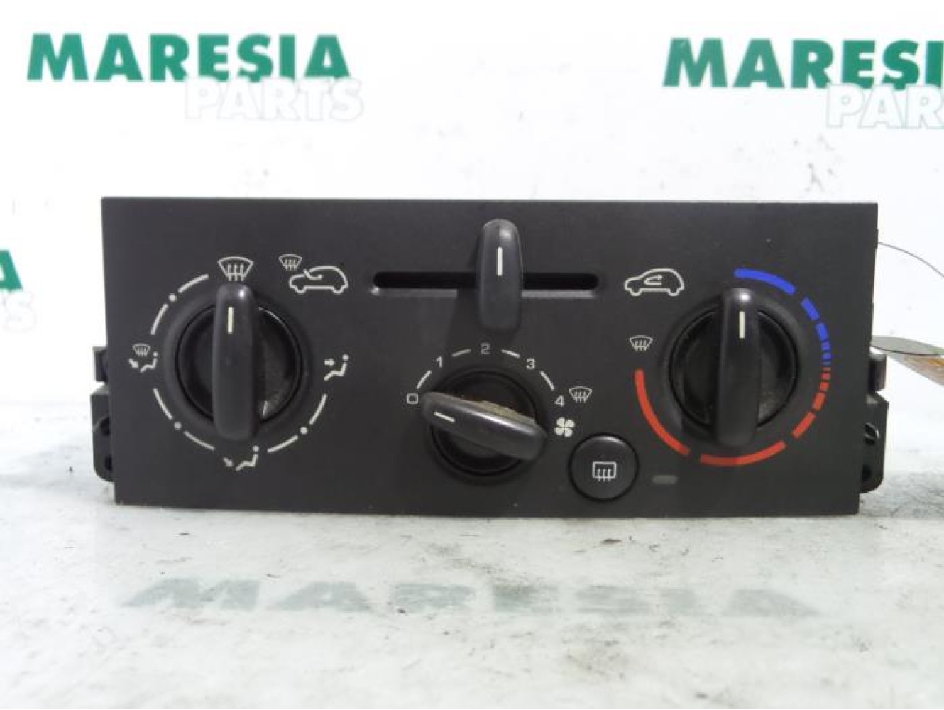 Peugeot - 207 - Heater control panel