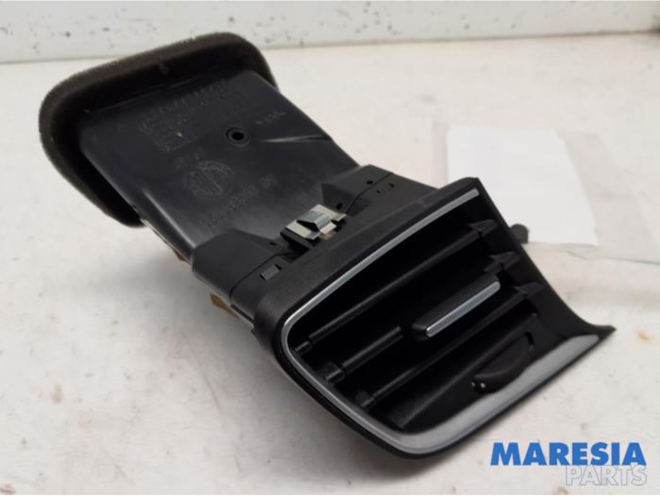 Alfa Romeo - Giulietta - Dashboard vent