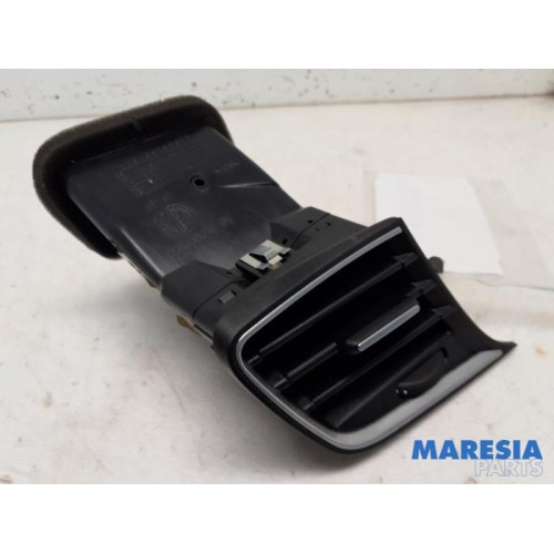 Alfa Romeo - Giulietta - Dashboard vent