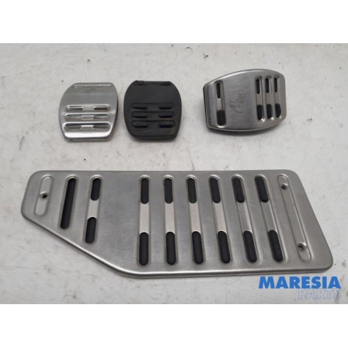 Alfa Romeo - Giulietta - Set of pedals