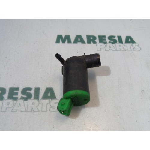 Peugeot - 406 - Scheibensprüherpumpe vorne
