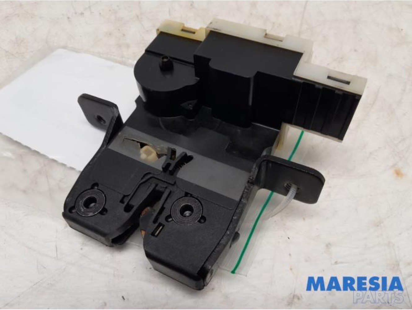 Renault - Espace - Tailgate lock mechanism