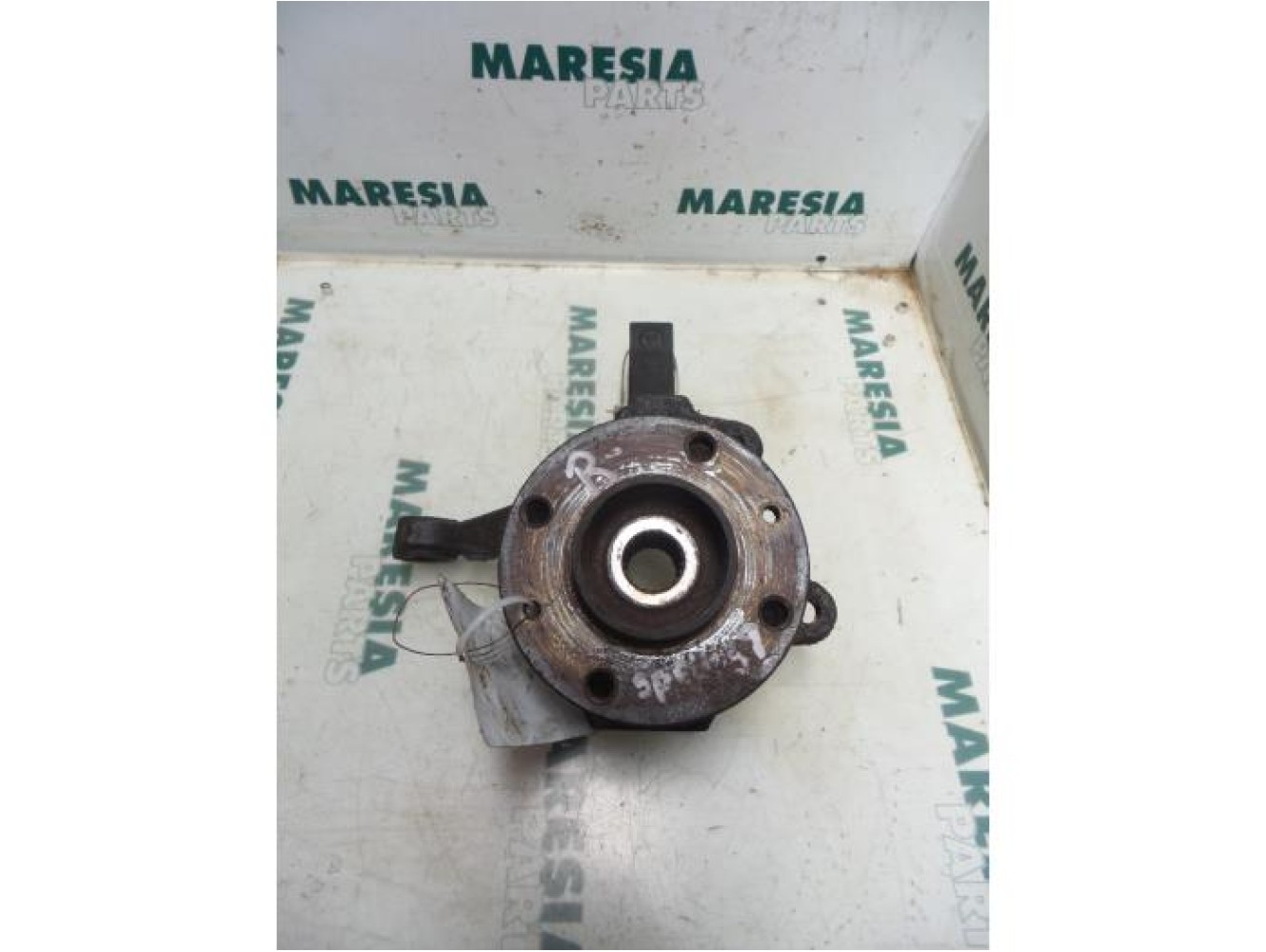 Renault - Express - Knuckle, front right
